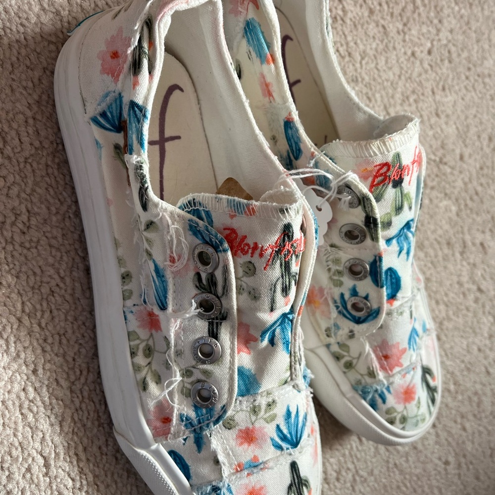 Blowfish Slip-on Sneakers - White and Blue - Picture 3 of 4